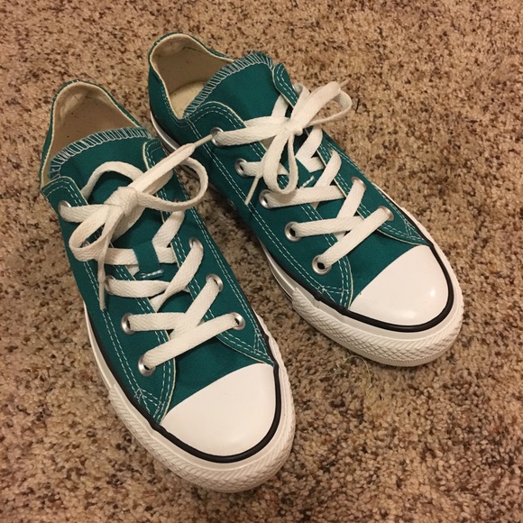 hunter green chuck taylors